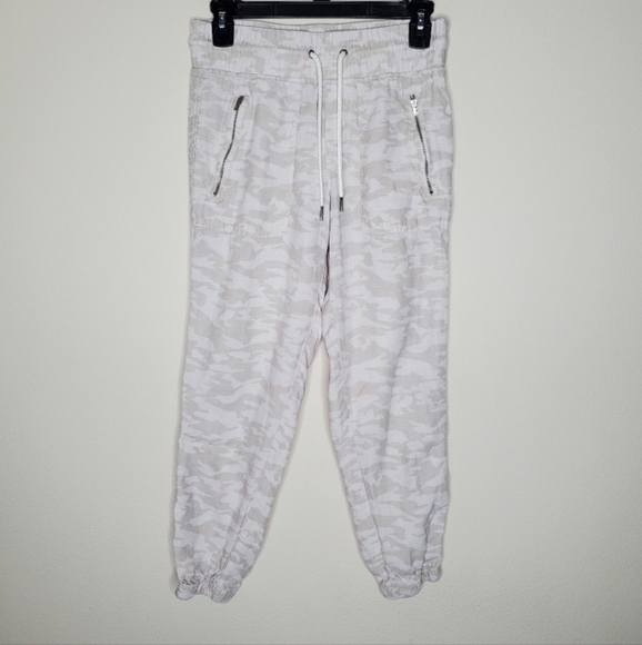 Athleta Tan Beige Camo Print High Rise Cabo Tide Linen Jogger Pants - Picture 4 of 10